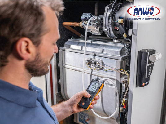 MANOMETRO PRESION DIFERENCIAL TESTO 512-1 (0 A 200 mbar) CON CONEXIÓN APP